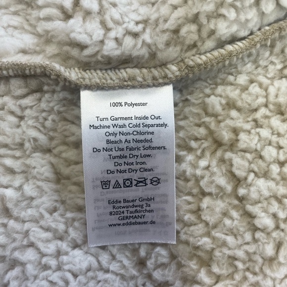 Eddie Bauer Sherpa vest, very fluffy and warm! - Picture 3 of 5